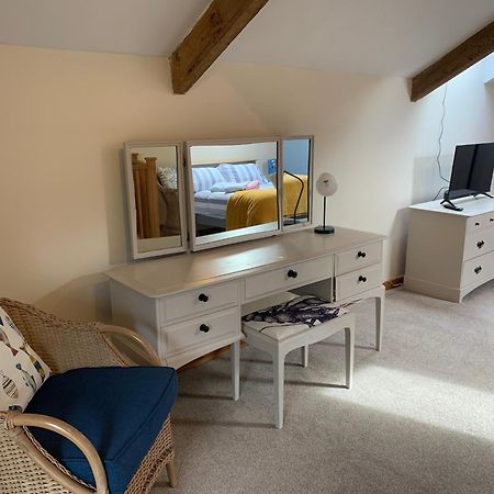 1 Bed-Pet Friendly-Parking-Patio-Close To Coasts North Hill Εξωτερικό φωτογραφία