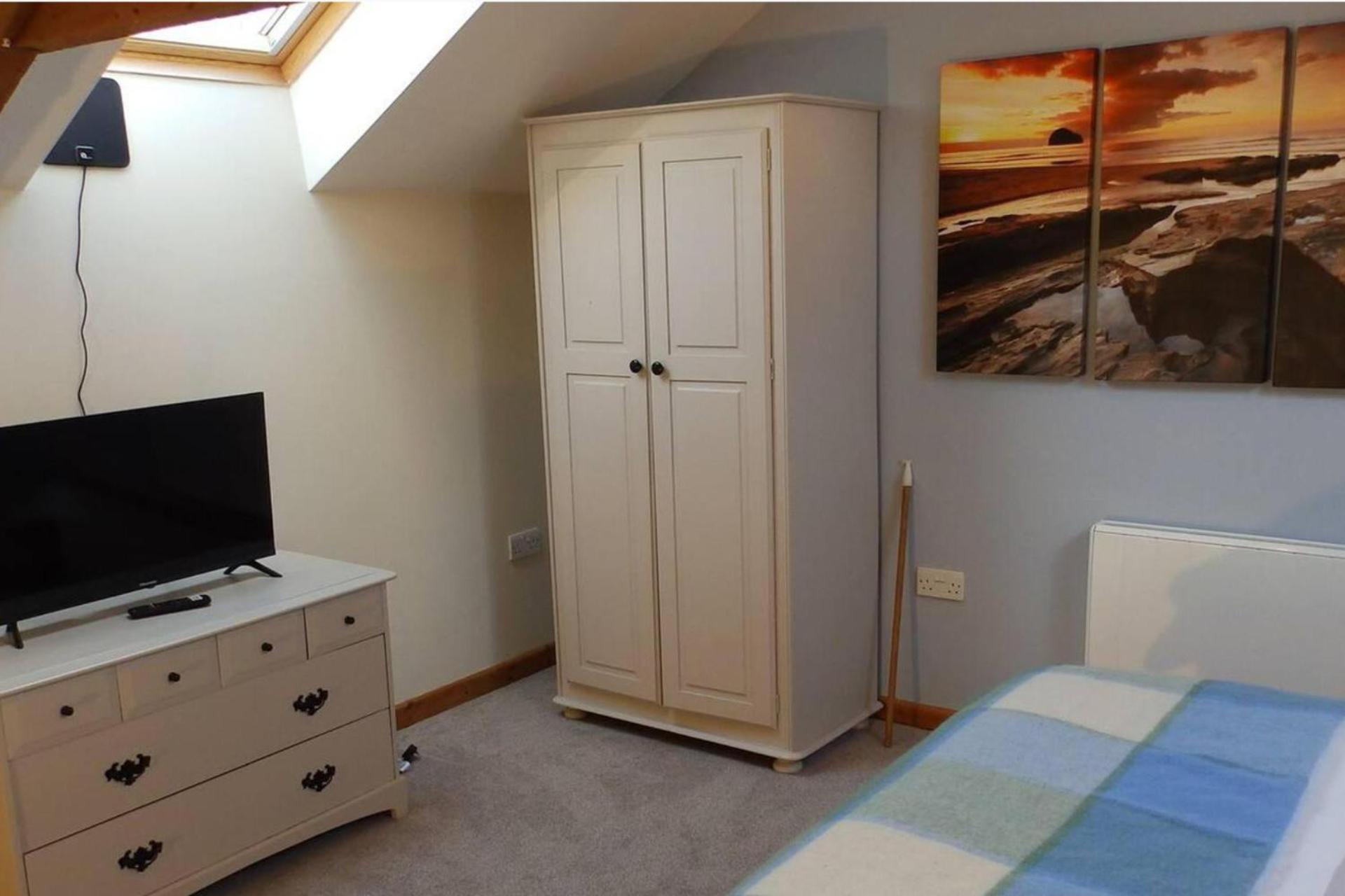 1 Bed-Pet Friendly-Parking-Patio-Close To Coasts North Hill Εξωτερικό φωτογραφία