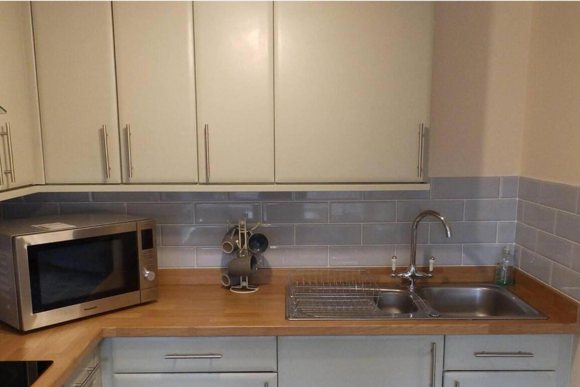 1 Bed-Pet Friendly-Parking-Patio-Close To Coasts North Hill Εξωτερικό φωτογραφία